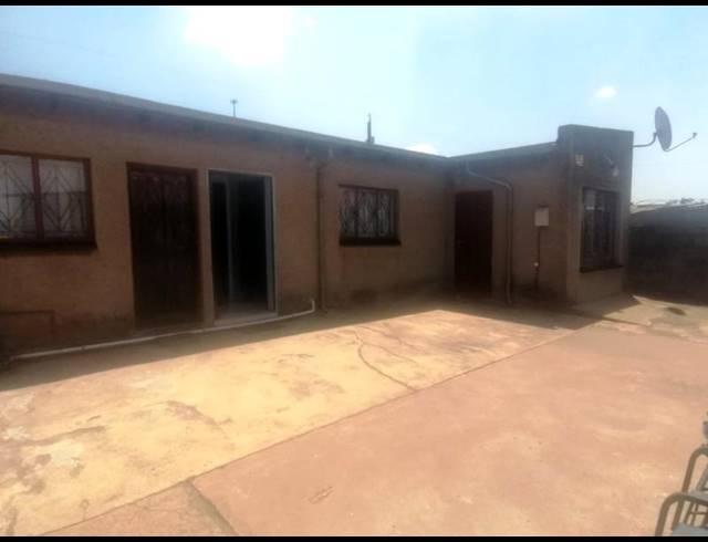 0 BEDROOM HOUSE FOR SALE IN TOKOZA
